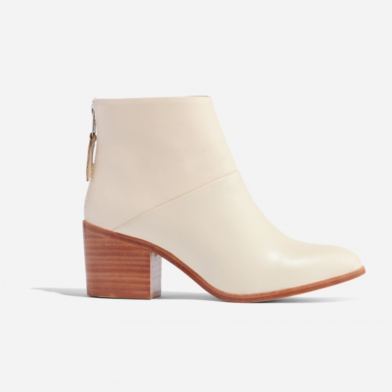 Beige Women's Nisolo Dari Boots | 364087-ZTL