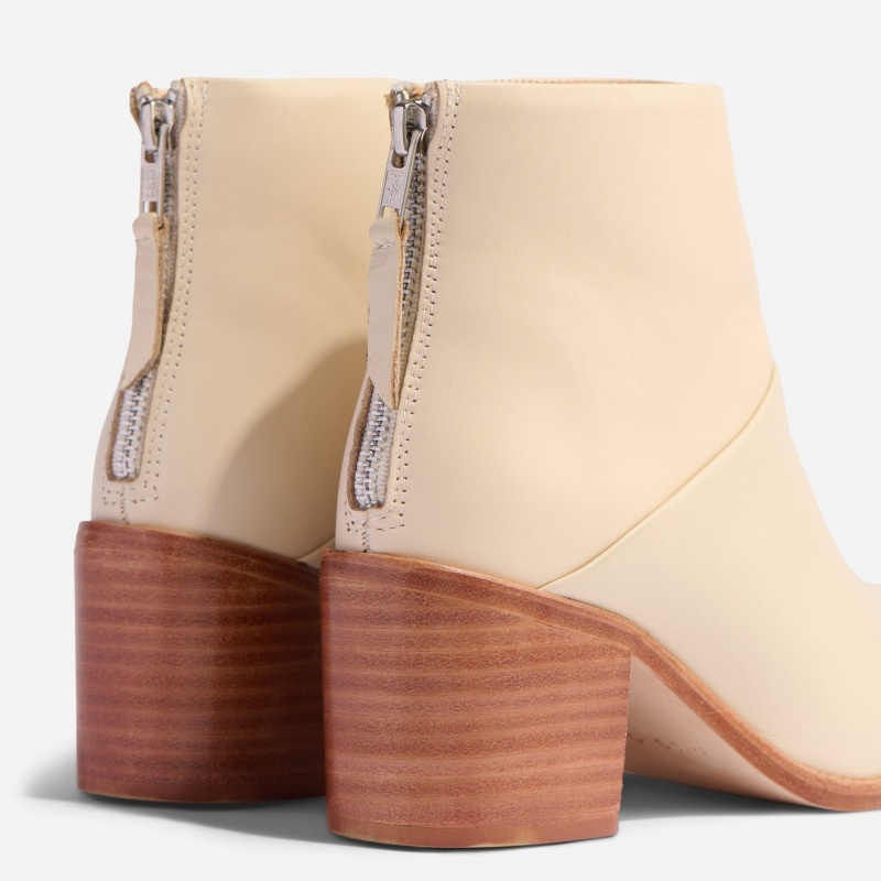 Beige Women's Nisolo Dari Boots | 364087-ZTL