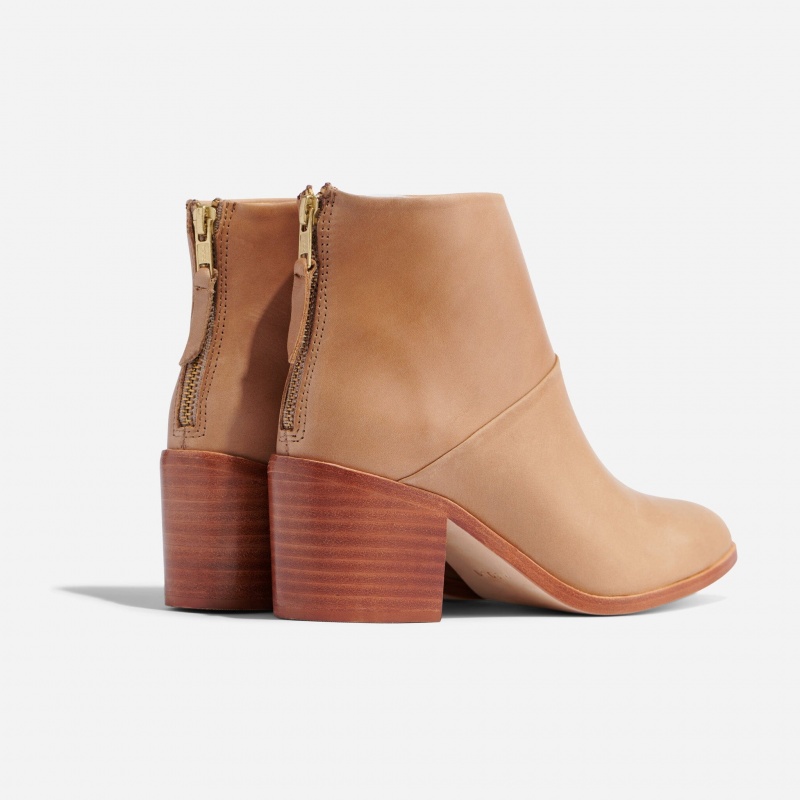 Beige Women's Nisolo Dari Boots | 650218-MKA