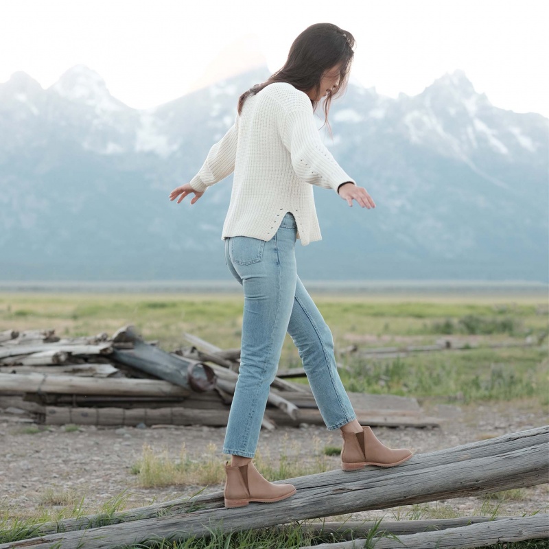 Beige Women's Nisolo Eva Everyday Chelsea Boots | 349026-KXL