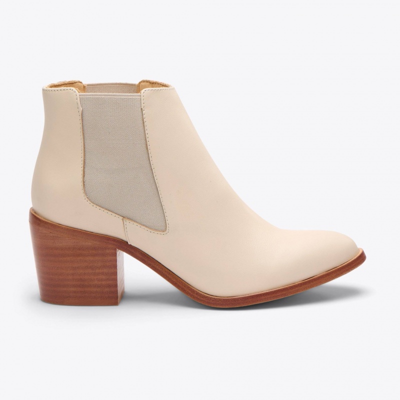 Beige Women's Nisolo Heeled Chelsea Boots | 197234-INL