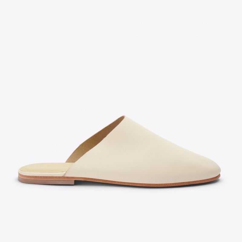 Beige Women's Nisolo Lima Slip Ons | 507142-LMJ