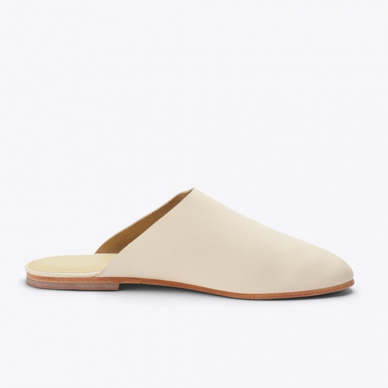 Beige Women's Nisolo Lima Slip Ons | 507142-LMJ