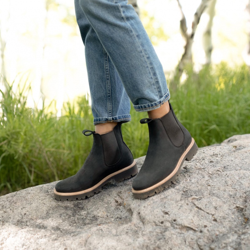 Black Women's Nisolo Go-To Lug Chelsea Boots | 870639-BTZ