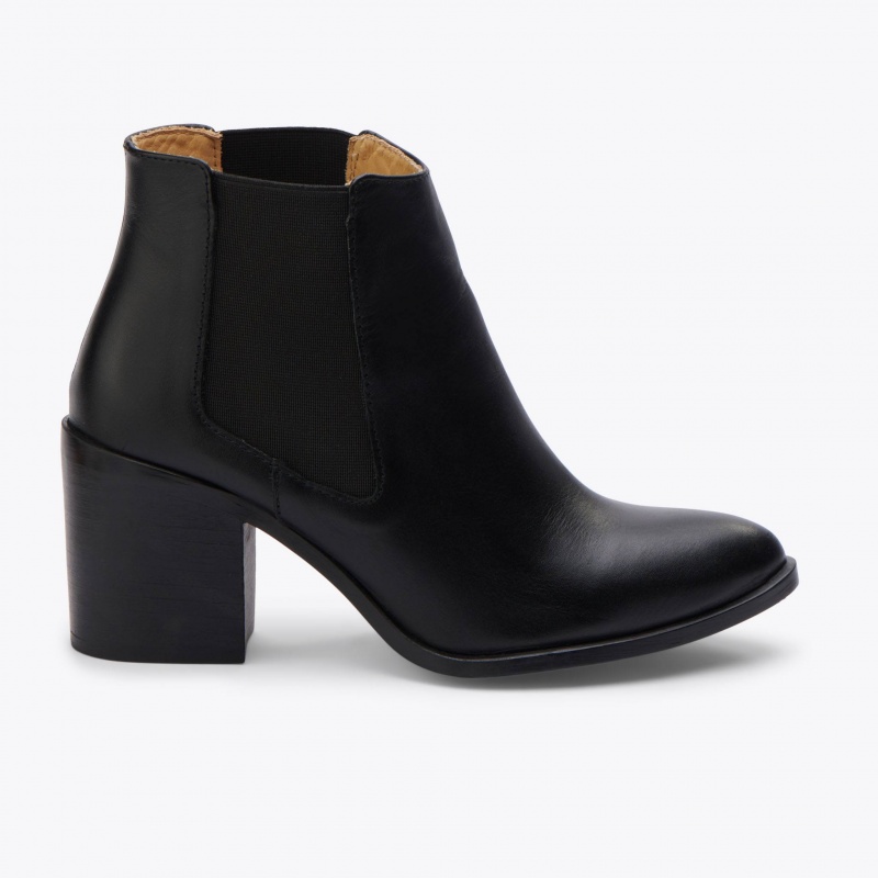 Black Women's Nisolo Heeled Chelsea Boots | 025813-TZR