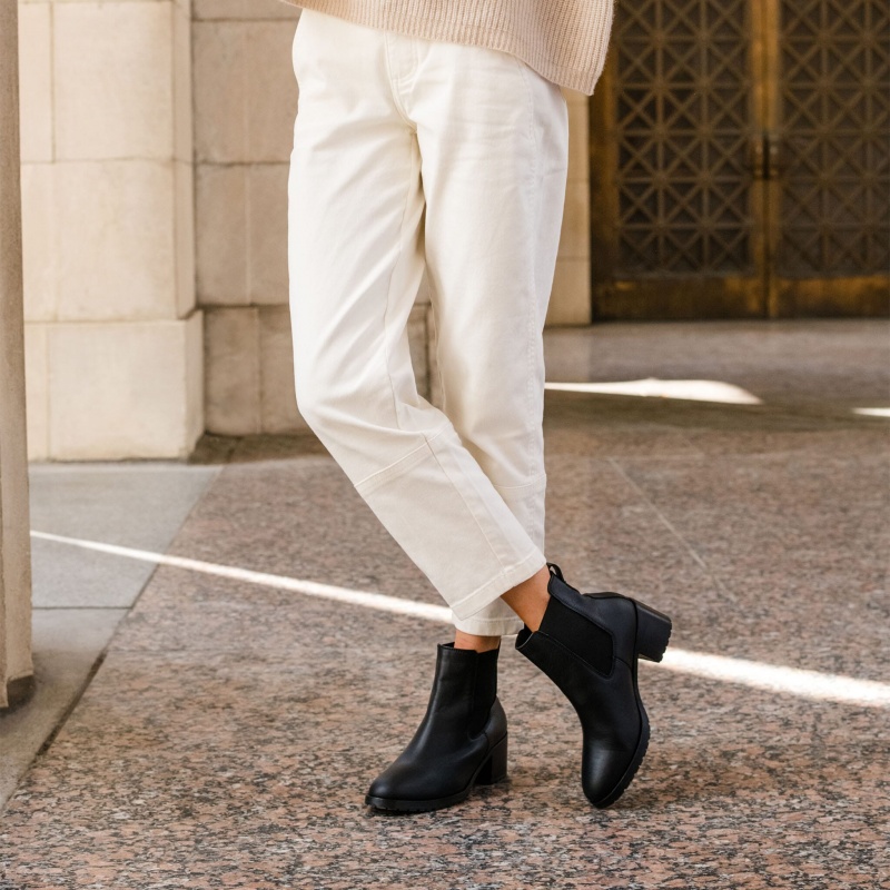 Black / Black Women's Nisolo Ana Go-To Heeled Chelsea Boots | 479185-XKC