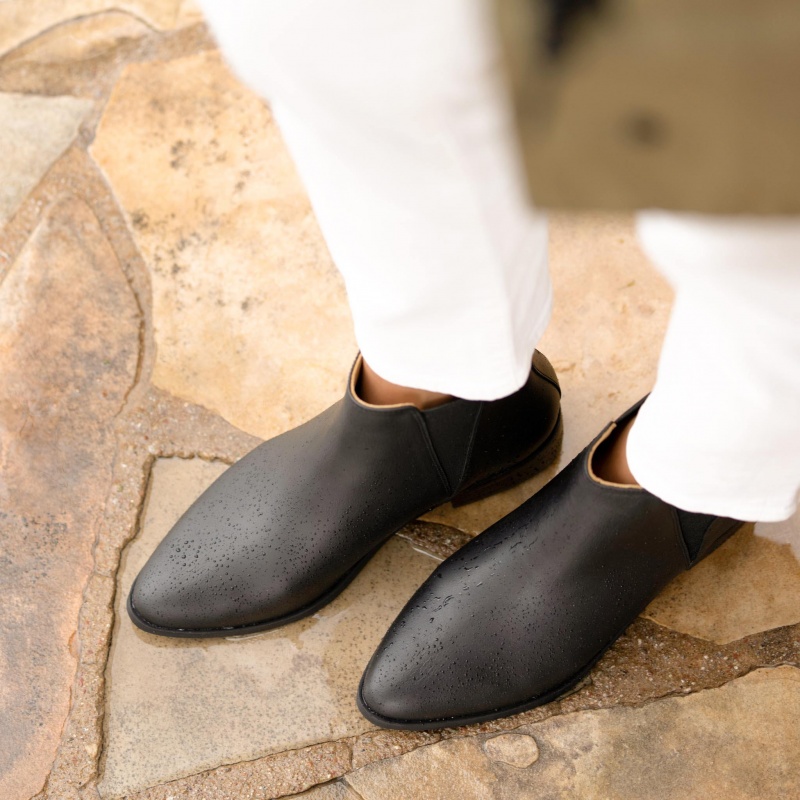 Black / Black Women's Nisolo Classic Chelsea Boots | 807341-CUE