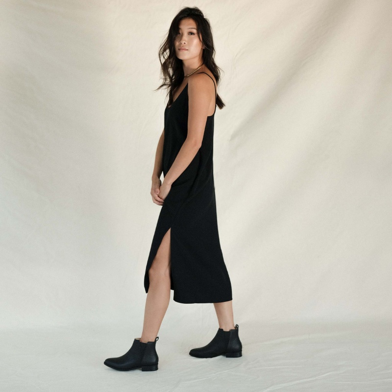 Black / Black Women's Nisolo Classic Chelsea Boots | 807341-CUE