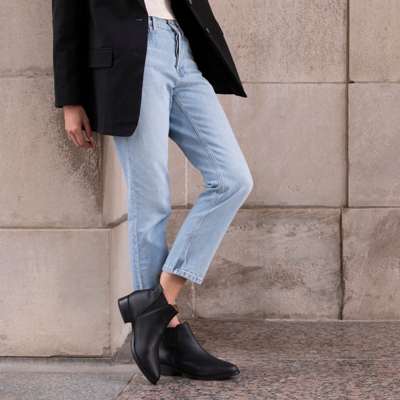 Black / Black Women's Nisolo Eva Everyday Chelsea Boots | 862790-PUD