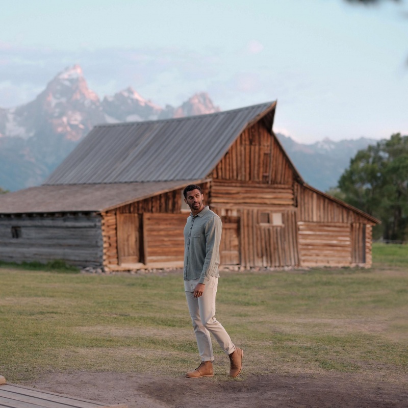 Brown Men's Nisolo Everyday Chukka Boots | 190637-YGD