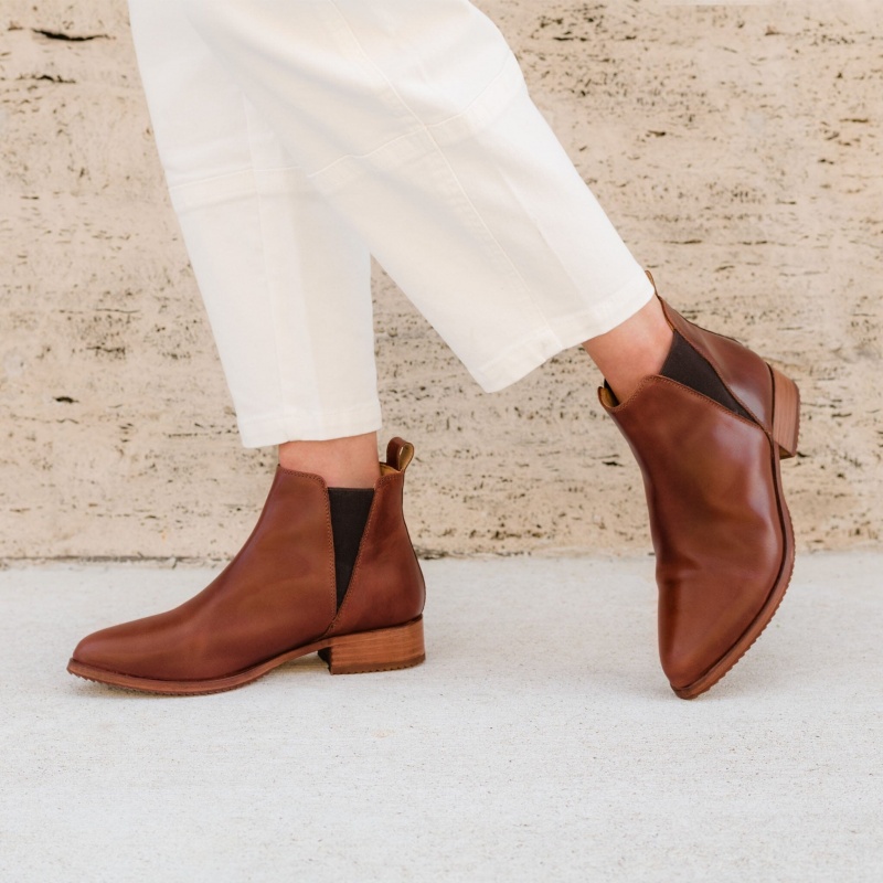 Brown Women's Nisolo Eva Everyday Chelsea Boots | 537024-NHW