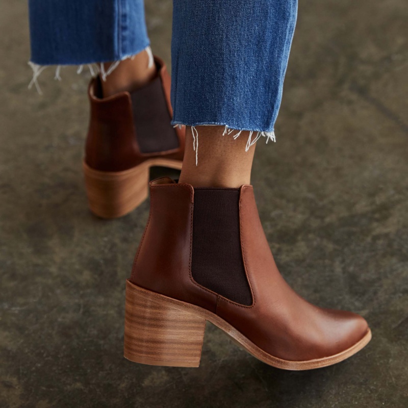 Brown Women's Nisolo Heeled Chelsea Boots | 719480-UAT