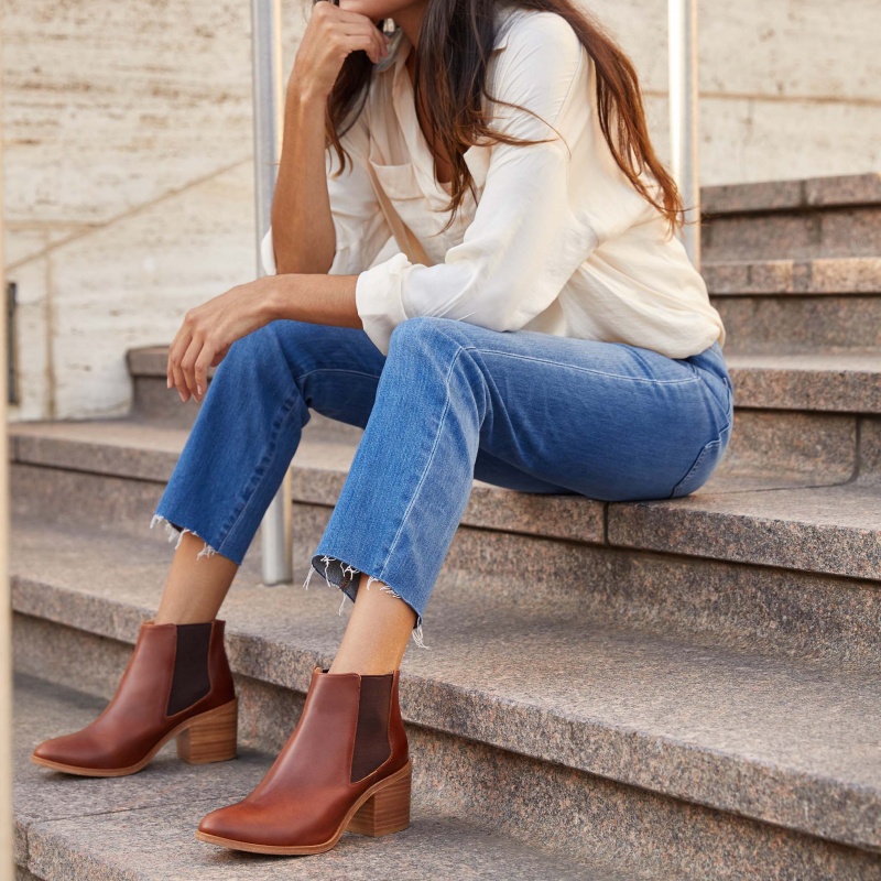 Brown Women's Nisolo Heeled Chelsea Boots | 719480-UAT